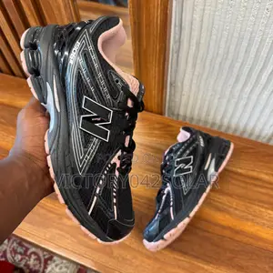 *New Balance 1906 Pink Taffy*