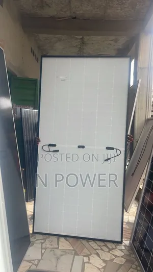 Canadian Mono Solar Panel 550w 144cell Halfcut