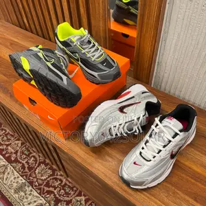 *Nike Initiator “Metallic Silver Red”*