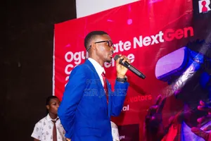 Your Award Winning Corporate ) Party M.C ( Affordable Price)