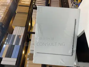 New Laptop Apple MacBook Air 2023 M2 16GB Apple M2 SSD 1T