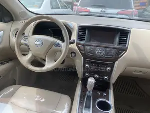 Nissan Pathfinder Platinum 4x4 2013 Blue