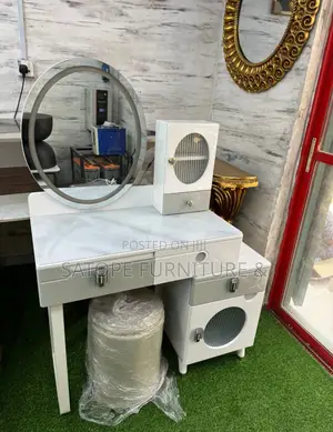 Luxury Mirror Console