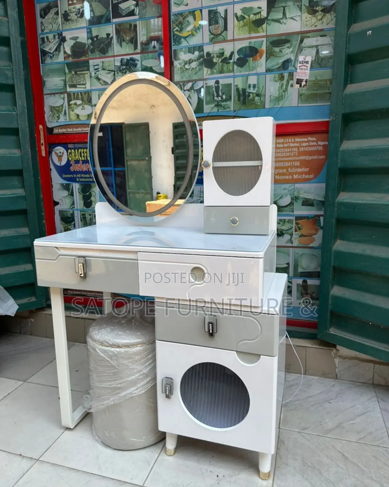 Luxury Mirror Console