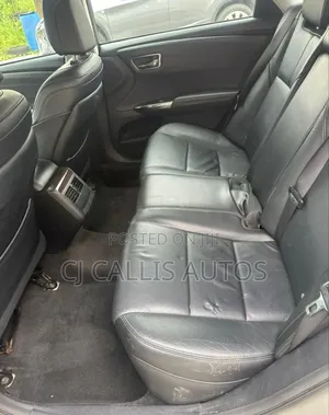 Toyota Avalon XLE Sedar FWD (3.5L 6cyl 6A) 2013 Gold