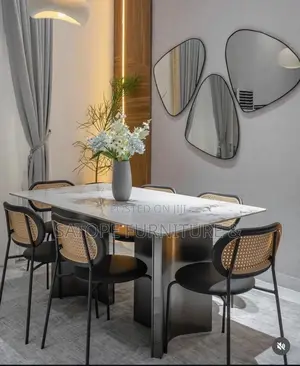 Quality Dining Set