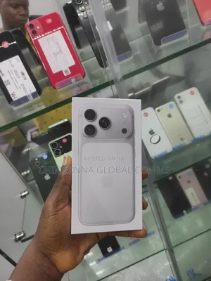New Apple iPhone XR 128 GB White