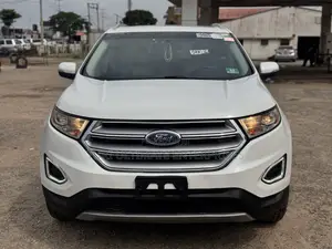 Ford Edge Titanium 4dr SUV AWD (2.0L 4cyl Turbo 6A) 2015 White