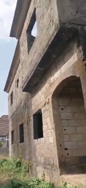 5bdrm Duplex in Gwagwalada for sale