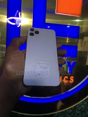Apple iPhone 11 Pro Max 64 GB Gold