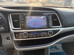 Toyota Highlander XLE 4dr SUV (3.5L 6cyl 6A) 2015 Brown