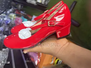 Cute Red Shoe (Size 36,32,30,31