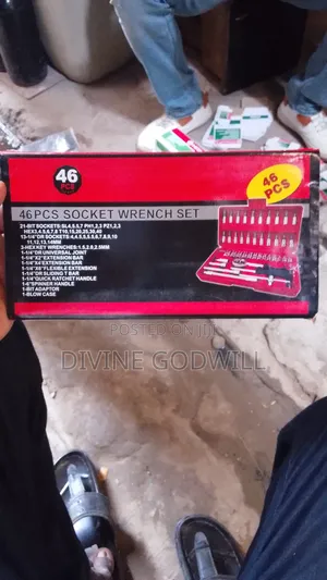 46 PCS Socket Wrench Set