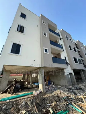 2bdrm Apartment in In A Secure Estate, Yaba for sale
