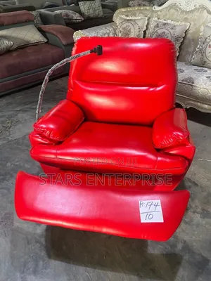 Single Recliner Sofa / Modern Chair