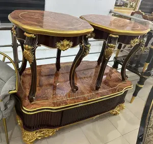 Royal Center Table and 2 Stool