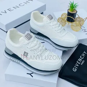 Classic Givenchy Luxury White Sneakers Shoe