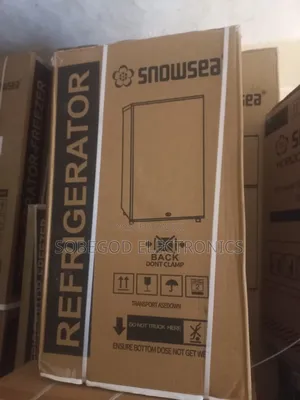 Snowsea Quality Refrigerator Table Top Single Door