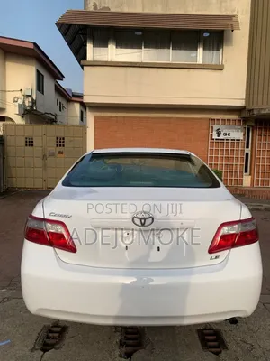 Toyota Camry LE 4dr Sedan (2.4L 4cyl 5A) 2008 White