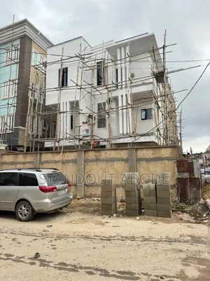 4bdrm Duplex in In A Secure Estate, Ebute Metta for sale