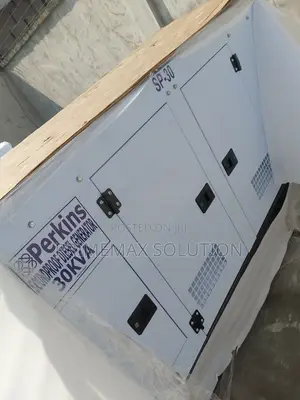 Perkins 30 Kva Soundproof Generator With 100l Built-in Tank