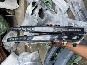 Front Bumper Pointer Audi Q7 2013