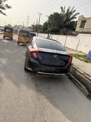 Honda Civic EX Sedan 2020