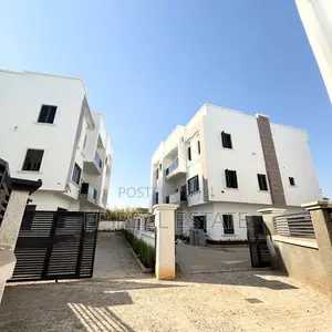 7bdrm Mansion in Asokoro for sale