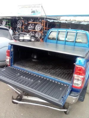Back Cover Fiber Folding Hilux 2016