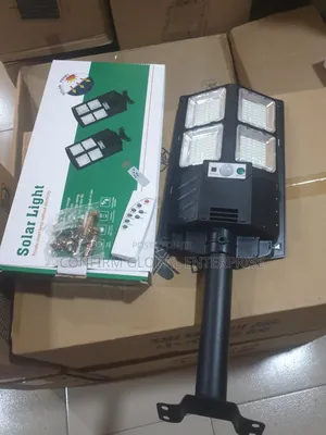 4 Eyes 500w Solar Street Light With Pole