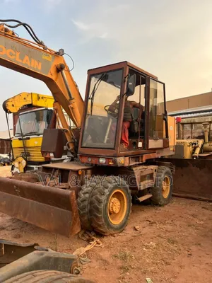 Case Tyre Excavator - Foreign Use