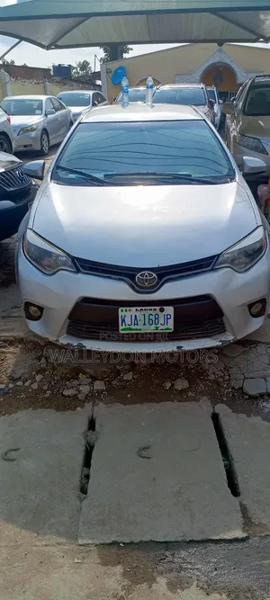 Toyota Corolla 2015 Silver