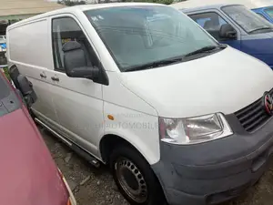 Volkswagen Transporter 2012 White