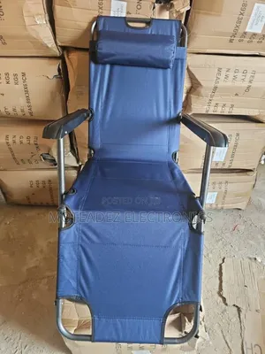 Foldable Heavy Duty Canvas Indoor/Outdoor Relaxing Camp Chair and Bed