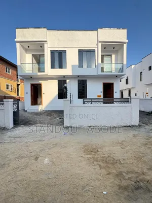 3bdrm Duplex in In An Estate, Ikota for sale