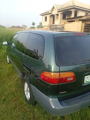Bus/Sienna for Hire/Load Movements