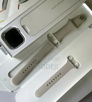 Apple Watch Series 7 45mm GPS + Cellular