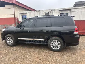 Toyota Land Cruiser 2017 Black