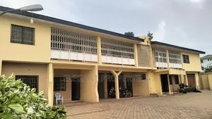 A 4 Bedroom Duplex and 4 Units of 3 Bedroom Apartments in Ogo Oluwa