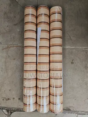 Flutted Wallpaper