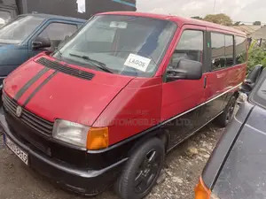 Volkswagen Transporter 2002 Red