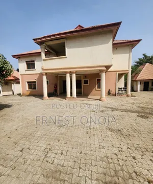 5bdrm Duplex in Gwarinpa Estate for sale