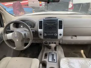 Nissan Pathfinder SE 4x4 2010 White
