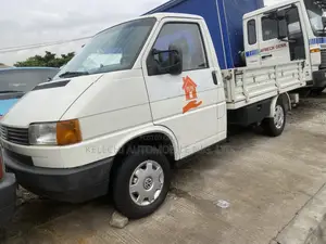 Volkswagen Transporter 2002 White