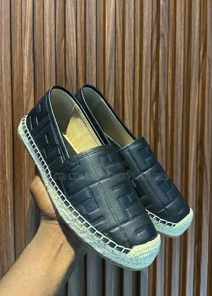 New Fendi
*Size 40 — 46*
Note  Luxury Shii