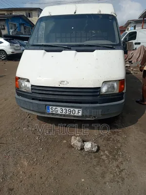 Ford Transit 2000 White