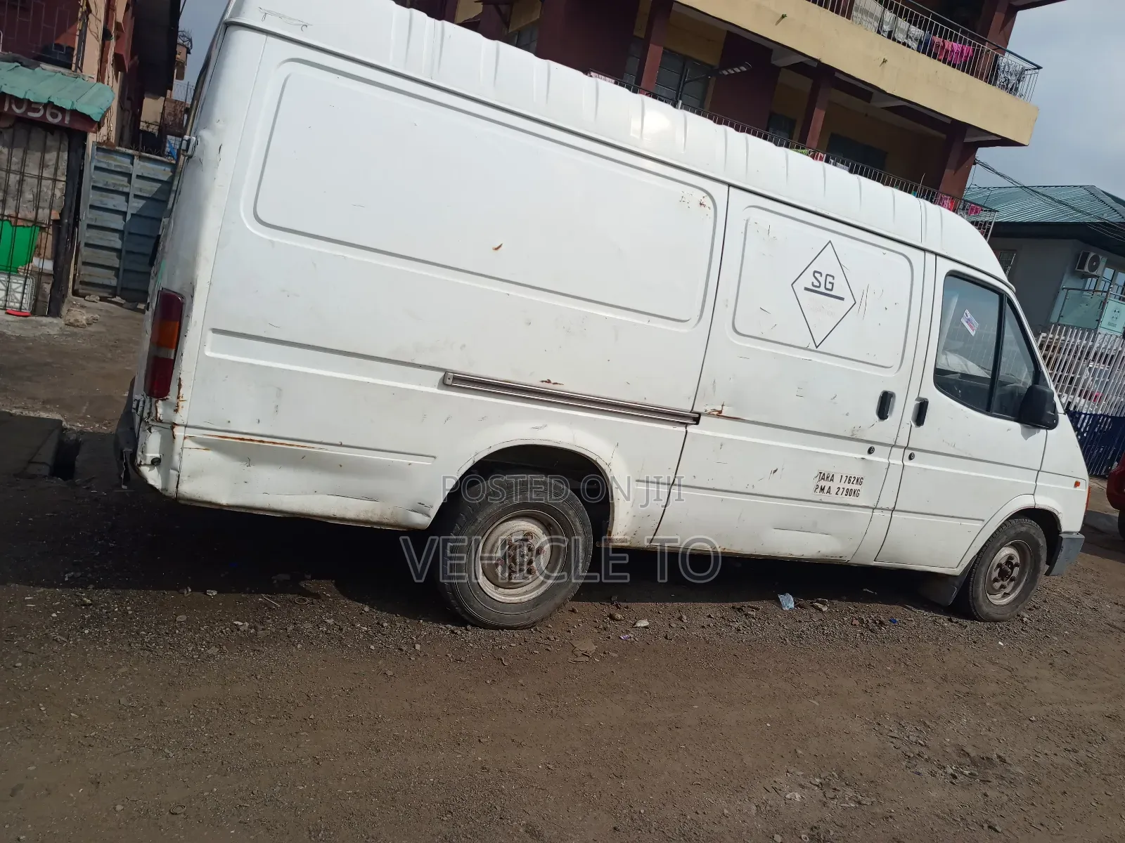 Ford Transit 2000 White