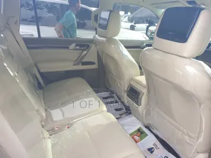 Lexus GX 460 Luxury 2015 White