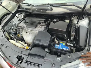 Toyota Camry LE 4dr Sedan (2.5L 4cyl 6A) 2012 Silver