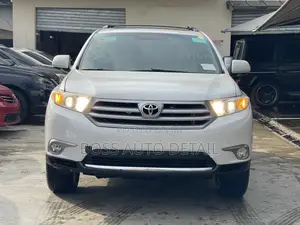 Toyota Highlander Limited 2011 White